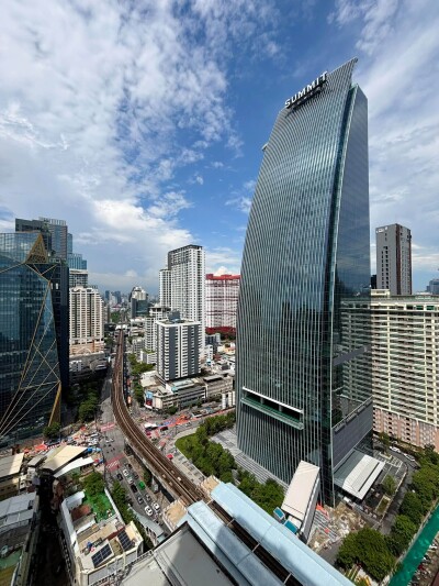 ไพน์ บาย แสนสิริ / PYNE By Sansiri