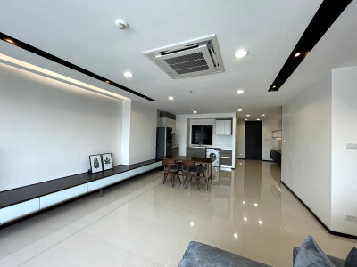 เซ็นทรัลซิตี้ บางนา อีสทาวเวอร์ / Central City East Tower