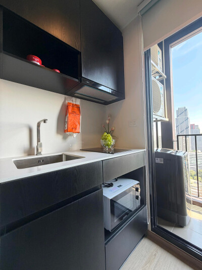 โนเบิล นิว ดิสทริค อาร์ไนน์ / Noble Nue District R9