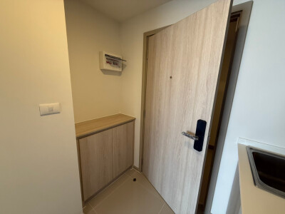 ดีคอนโด แอร์ ลาดกระบัง / d condo air Ladkrabang