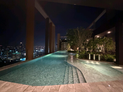 โนเบิล นิว ดิสทริค อาร์ไนน์ / Noble Nue District R9