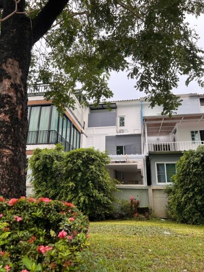 เดอะ เมทโทร พระราม 9 / The Metro Rama 9