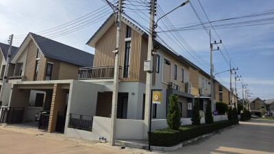 โกลเด้น พรีเว่ บางแสน - หนองมน-3