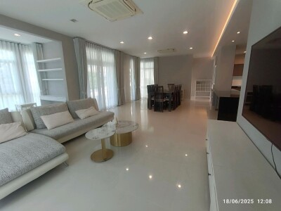 มัณฑนา 2 บางนา กม.7 / เนื้อที่บ้าน 124 ตร.วา เนื้อที่ใช้สอย 335 ตร.เมตร-18