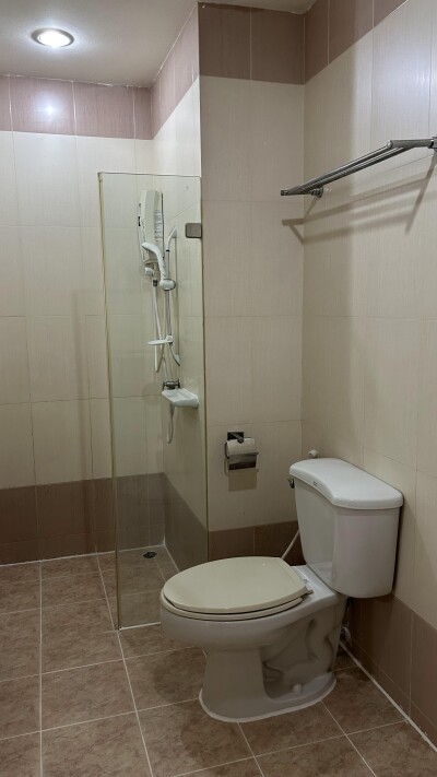 ไพลิน ปาร์ค รัตนาธิเบศน์