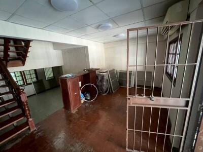 หมู่บ้าน ธันธวัช 5 ซอยวัชรพล1/9 สุขาภิบาล5 เทพรักษ์ / พื้นที่ 25 ตร.ว. แบบ 2 ห้องนอน 3 ห้องน้ำ