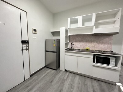 เอ สเปซ ไฮด์อเวย์ อโศก - รัชดา / - ขนาด 54 ตรม. วิวสระว่ายน้ำ-9