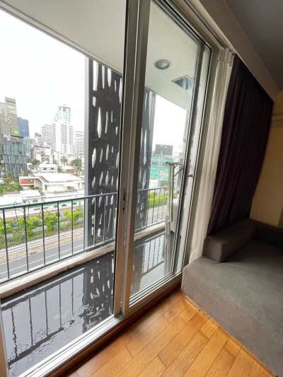 เดอะ เครสท์ ร่วมฤดี / พื้นที่ 59–60 ตร.ม.  1 ห้องนอน-8