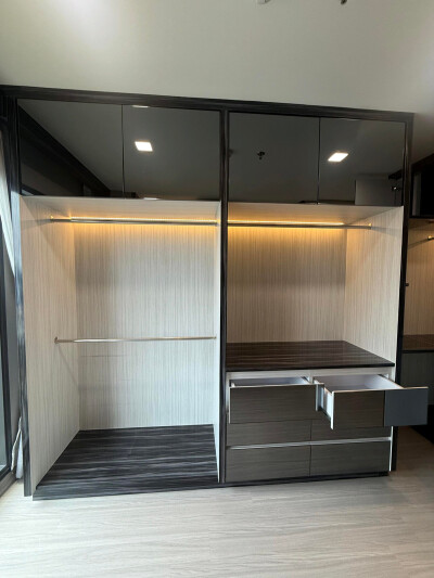 ไลฟ์ อโศก ไฮป์ / Life Asoke Hype-8