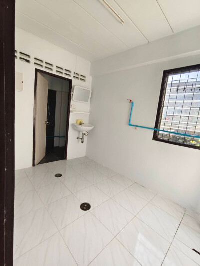 อัพเดทล่าสุด 6/12/2568 : 🏡 ให้เช่า อาคารพาณิชย์ หลังหัวมุม ซอยเทพารักษ์ 78 (โกสิน)-21