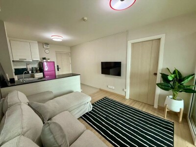 เอ็มโซไซตี้ คอนโดมิเนียม / M Society Condominium