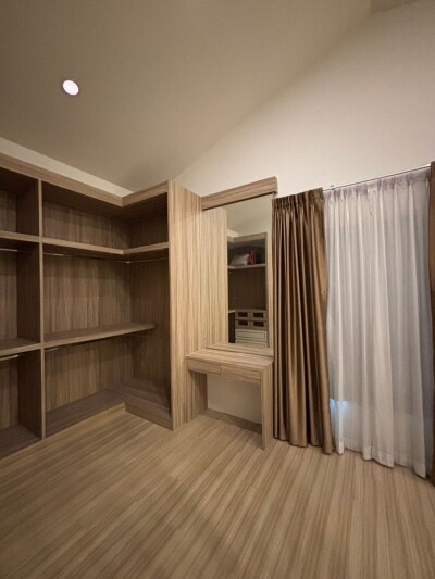 บ้านแฝด สวย ตกแต่งพร้อม ทำเลดี สงบ ปลอดภัย ใกล้แหล่งชุมช