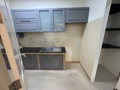 รสา สแปนิช คอร์ทยาร์ด-11