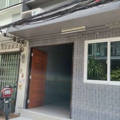 🌟 ให้เช่า ตึกแถว 2 ชั้น หลังมุม ซอยจันทน์ 18/7 แยก 14 🌟