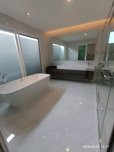 มัณฑนา 2 บางนา กม.7 / เนื้อที่บ้าน 124 ตร.วา เนื้อที่ใช้สอย 335 ตร.เมตร-41