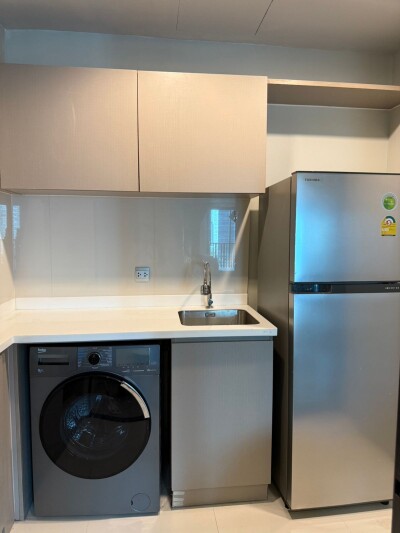 ไลฟ์ ลาดพร้าว / Life Ladprao