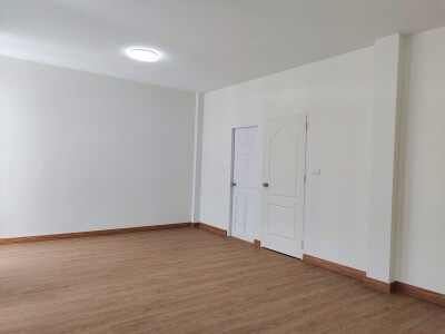 เดอะ ไลฟ์ บางนา