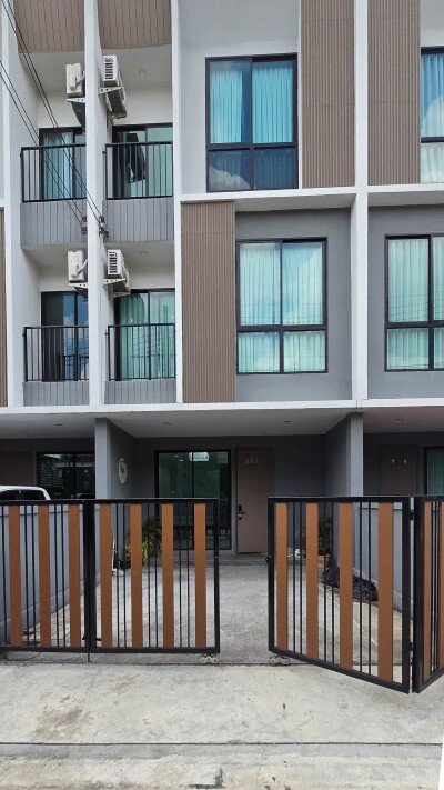 อัพเดตล่าสุด 11/8/2568 : นิว คอนเน็กซ์ เฮาส์ ดอนเมือง / • พื้นที่ใช้สอย 190 ตารางเมตร • แบบบ้าน TANGO •-1