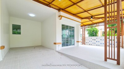 พฤกษาวิลล์ 27 มีนบุรี - สุขาภิบาล 2 / เนื้อที่ : 24 ตารางวา 3 ห้องนอน 2 ห้องน้ำ 1 ที่จอดรถ 1 ห้องครัว 1 ห้องรับแขก