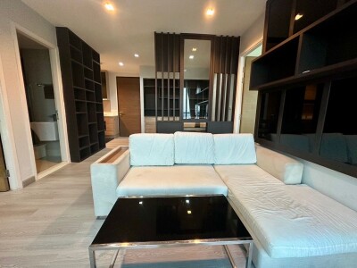 ริธึ่ม พหลฯ - อารีย์ / ชั้น 41 พื้นที่ใช้สอย 65.21 ตร.ม.-1