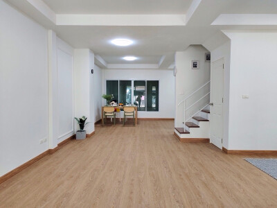 เดอะ ไลฟ์ บางนา