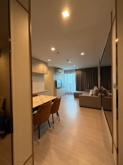 ไลฟ์ ลาดพร้าว / Life Ladprao