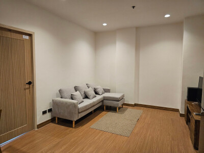 พีจี พระรามเก้า คอนโดมิเนียม / PG RAMA 9 Condominium