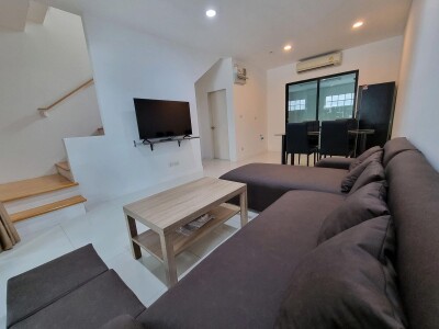 บ้านกลางเมือง กัลปพฤกษ์