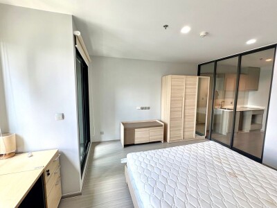 ไลฟ์ ลาดพร้าว / Life Ladprao