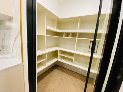 นันทวัน พระราม 9 - กรุงเทพกรีฑาตัดใหม่ / 🛏️ 4 ห้องนอน 🚿 5 ห้องน้ำ 🚗 ที่จอดรถ 3 คัน