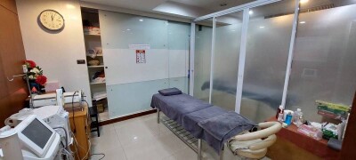 ขาย สำนักงานสารินเพลส ซอยรัชดาภิเษก 46 (ใกล้เมเจอร์รัชโยธิน) ตั้งอยู่ชั้นล่างสุด