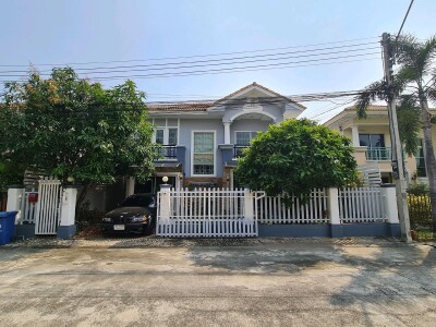 พฤกษาวิลเลจ 6 / 4 ห้องนอน บน 3 ล่าง 1(ทำเสริม) มี 2 ห้องน้ำ-1