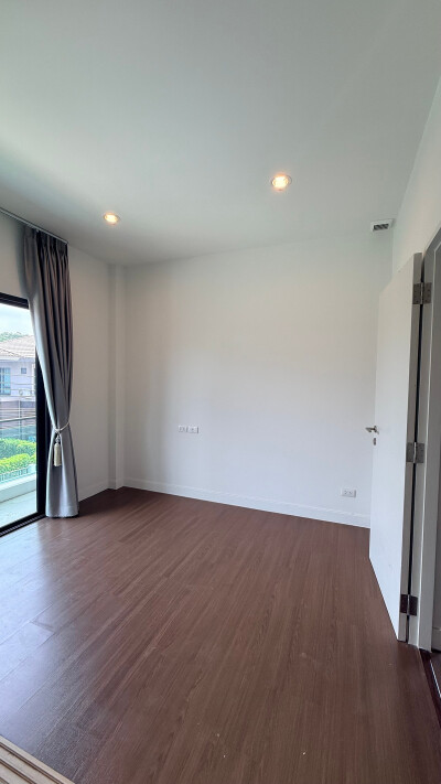 สราญสิริ ศรีวารี-14