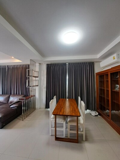 ศุภาลัย การ์เด้นวิลล์ กรุงเทพกรีฑาตัดใหม่ - มอเตอร์เวย์