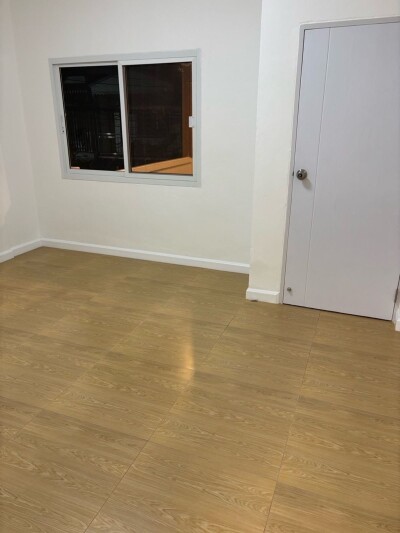 สินทวีวิลล่า รีโนเวทใหม่ พร้อมอยู่ เข้าทาง รพ.บางมด / ✅  ขนาด 16.5 ตร.วา ✅  พื้นที่ใช้สอย 2 ห้องนอน 2 ห้องน้ำ