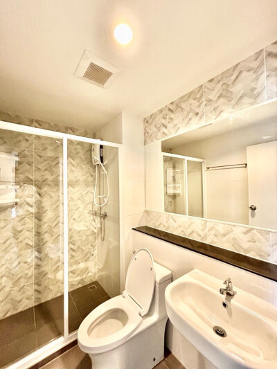 รีเจ้นท์โฮม บางนา (โครงการใหม่) • 1 ห้องนอน 1 ห้องน้ำ • ชั้น 16 อาคาร D • ขนาด 28 ตร.ม. • มี 2 ห้อง: ห้อง 423 และ ห้อง 4