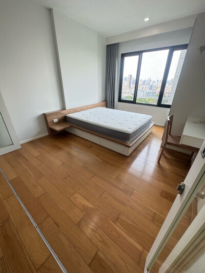 บลอคส์ 77 / Blocs 77-4