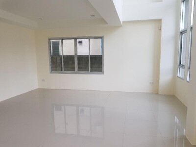 ให้เช่าโฮมออฟฟิศ 3 ชั้น 220 ตารางเมตร  3ห้องนอน 4ห้องน้ำ