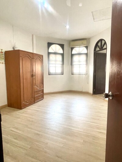 ขายทาวน์เฮ้าส์ขนาดใหญ่ ย่านสาธุประดิษฐ์,พระราม3,ยานนาวา-10