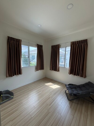 บ้านแฝด สวย ตกแต่งพร้อม ทำเลดี สงบ ปลอดภัย ใกล้แหล่งชุมช