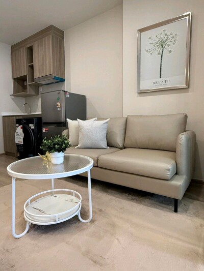 ไลฟ์ พระราม 4 - อโศก / ขนาด 30 ตรม. ห้องตกแต่งบิ้วอินสวย