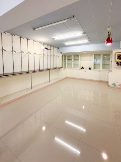 ให้เช่าอาคารพาณิชย์ 2 ชั้น รีโนเวทใหม่ เหมาะทำออฟฟิศ คาเฟ่ หรือสตูดิโอออนไลน์-20