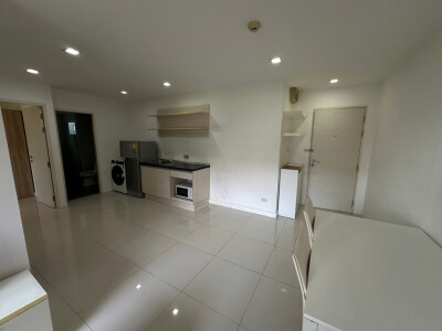 ทีเคเอฟ คอนโด สุขุมวิท 52 / TKF Condo Sukhumvit 52-5