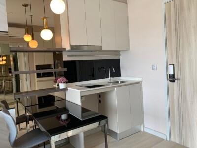 ไนท์บริดจ์ ไพร์ม สาทร / KnightsBridge Prime Sathorn