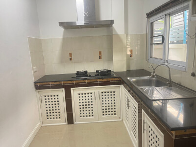 ดิเอมเมอรัล การ์เด้น & สปอร์ตคลับ / The Emerald Garden & Sport Club-11