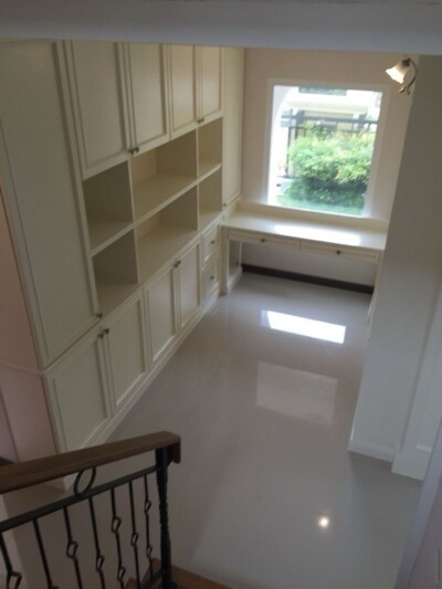 ลัดดารมย์ อิลิแกนซ์ วงแหวน สาทร-9