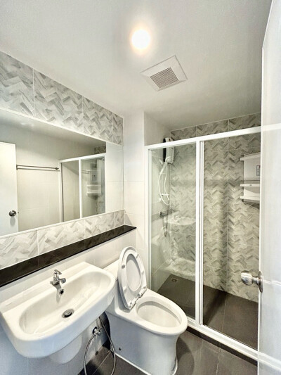 รีเจ้นท์โฮม บางนา (โครงการใหม่) • 1 ห้องนอน 1 ห้องน้ำ • ชั้น 16 อาคาร D • ขนาด 28 ตร.ม. • มี 2 ห้อง: ห้อง 423 และ ห้อง 4