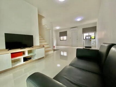 พลีโน่ บางใหญ่ / ทาวน์โฮม 2 ชั้น หน้ากว้าง 5.5 เมตร ที่ดินเริ่มต้น 20.5 ตร.วา 3 ห้องนอน 1 ห้องอเนกประสงค์-2