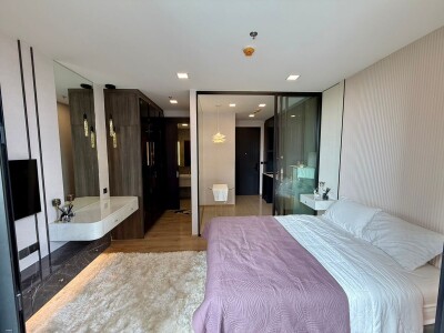 โนเบิล อราวน์ อารีย์ / Noble Around Ari