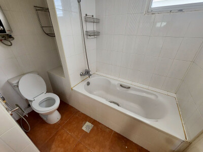 ไท ปิง ทาวเวอร์ / Tai Ping Towers